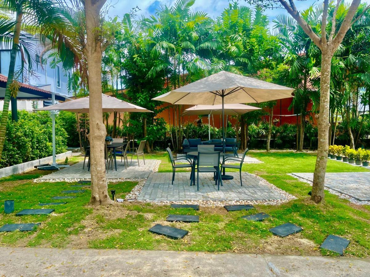 Hill Myna Holiday Park & Cafe Praia de Bang Tao Exterior foto